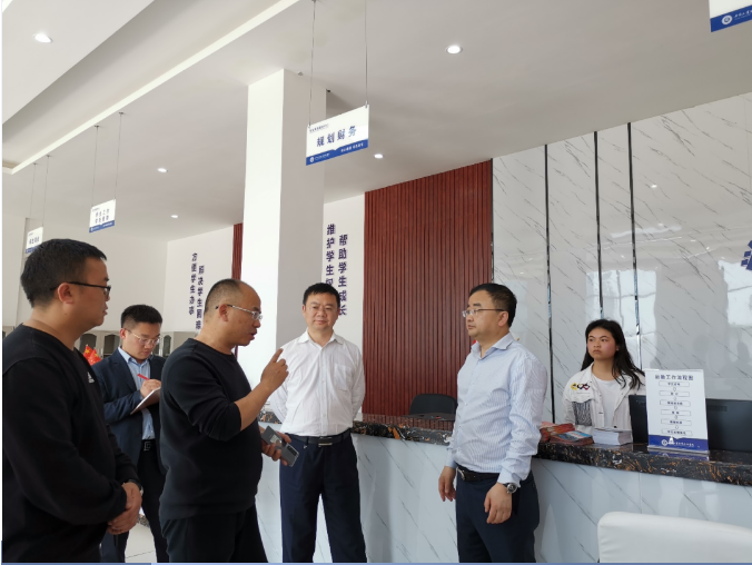 突出學史力行，為學生辦實事解難題 ——畢節工職院黨委書記李涌到學生事務服務中心、學生宿舍走訪調研