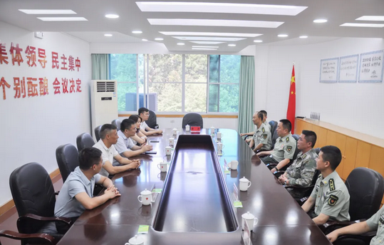 畢節工業職業技術學院“八一”建軍節前夕到畢節市軍分區開展走訪慰問