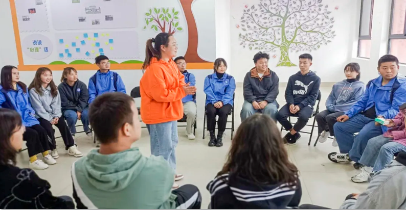 學院心理咨詢中心舉辦“青春之心靈,青春之少年” 團體心理輔導活動