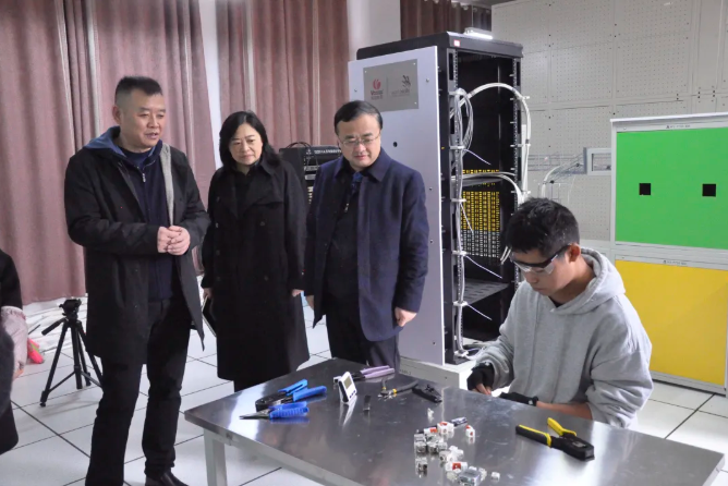 服務教學一線 解決實際困難——學院領導到院屬各教學系部開展調研