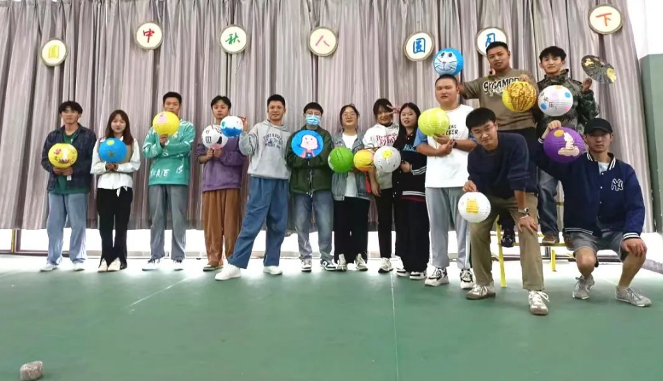 月圓中秋 人圓月下——畢節工業職業技術學院開展中秋節系列活動