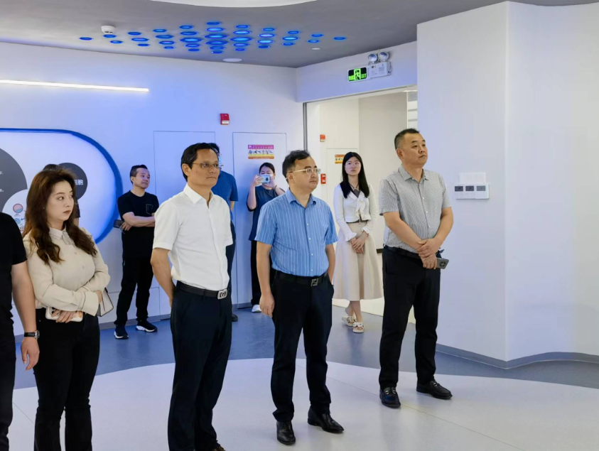 李涌、邱國援率隊到廣東省企業、院校考察學習