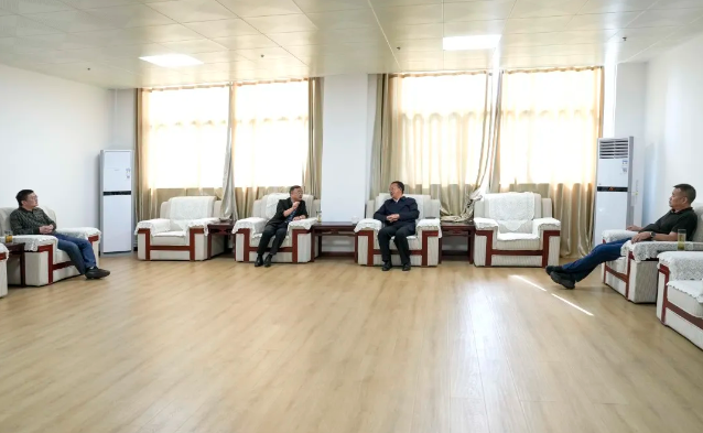 畢節市政協副主席、民盟畢節市委主委劉祖榮赴我院調研